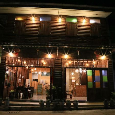 Bansoi 1 & Alley One Cafe 트랑 외부 사진